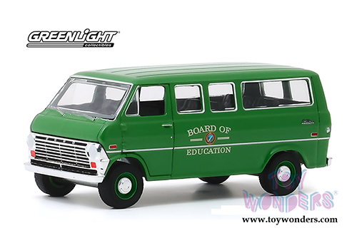 Greenlight - Ford Club Wagon - Board of Education (1970, 1/64 scale diecast model car, Green) 30170/48